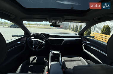 Внедорожник / Кроссовер Audi e-tron 2020 в 