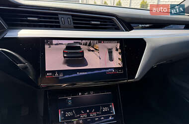 Внедорожник / Кроссовер Audi e-tron 2020 в 