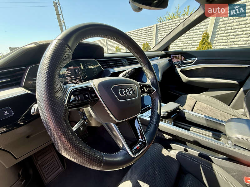Внедорожник / Кроссовер Audi e-tron 2020 в Днепре