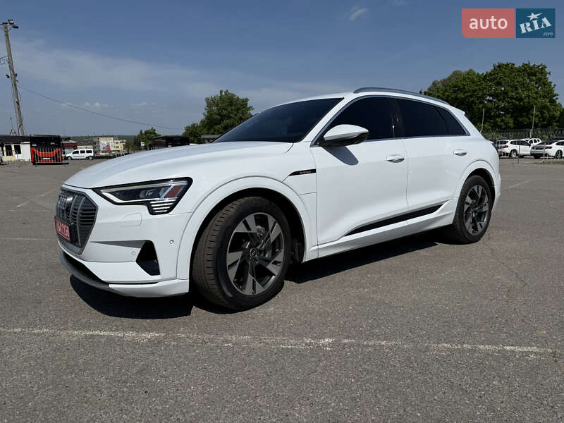 Позашляховик / Кросовер Audi e-tron 2021 в Харкові