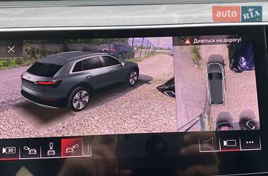 Позашляховик / Кросовер Audi e-tron 2019 в 