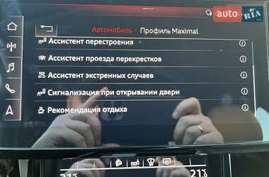 Позашляховик / Кросовер Audi e-tron 2018 в 