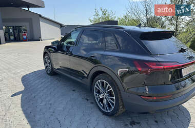 Внедорожник / Кроссовер Audi e-tron 2019 в 