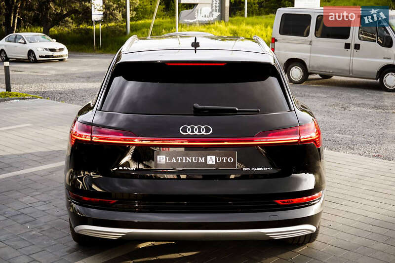 Позашляховик / Кросовер Audi e-tron 2019 в Ужгороді