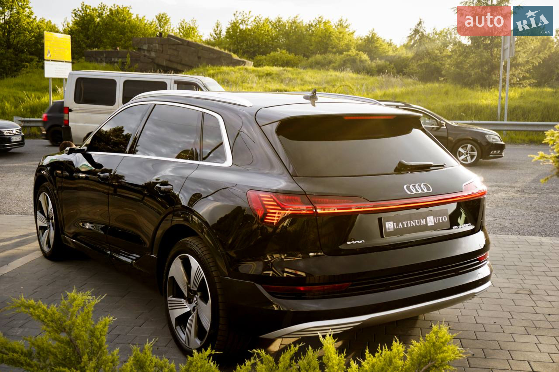 2019 Audi e-tron - мініатюра 5