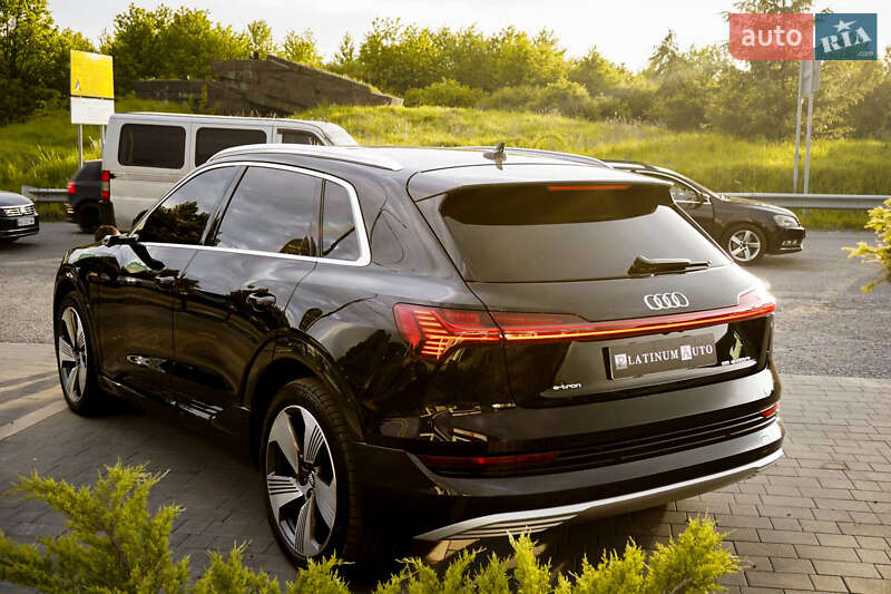 Позашляховик / Кросовер Audi e-tron 2019 в Ужгороді