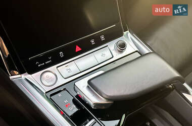 Внедорожник / Кроссовер Audi e-tron 2019 в 