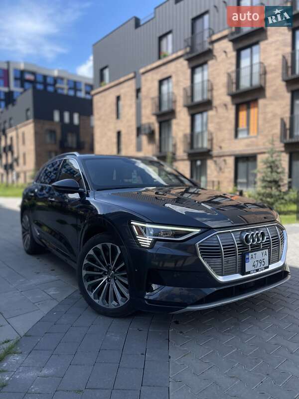 Audi e-tron 2019