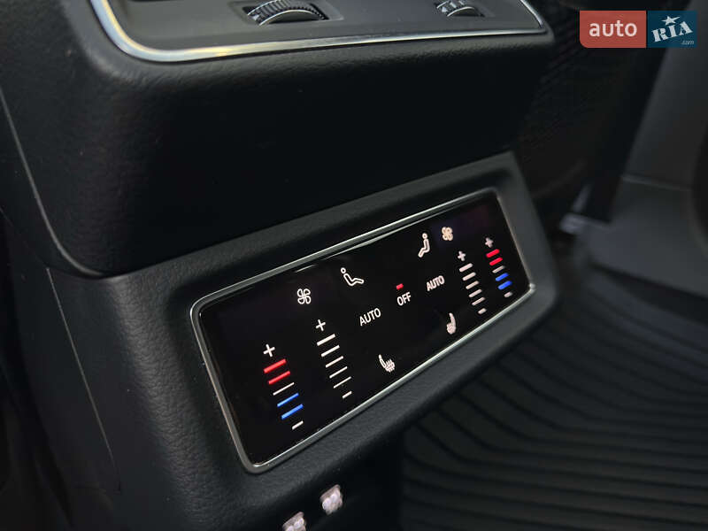 Внедорожник / Кроссовер Audi e-tron 2019 в Киеве
