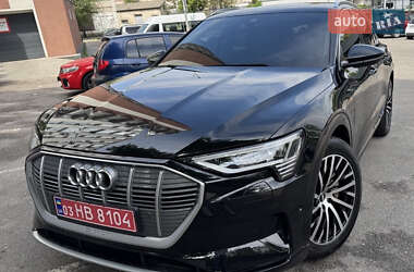 Позашляховик / Кросовер Audi e-tron 2020 в 