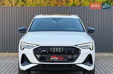 Внедорожник / Кроссовер Audi e-tron 2020 в 