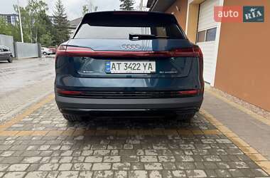 Внедорожник / Кроссовер Audi e-tron 2020 в 
