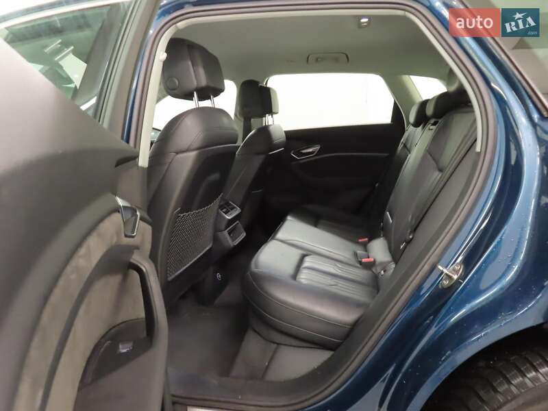 Позашляховик / Кросовер Audi e-tron 2019 в Києві фото 4 Позашляховик / Кросовер Audi e-tron 2019 в Києві