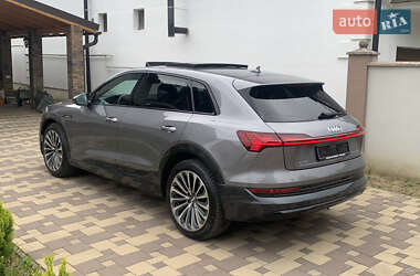 Позашляховик / Кросовер Audi e-tron 2020 в 