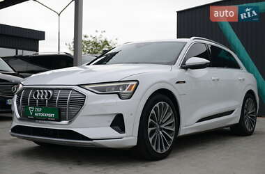 Позашляховик / Кросовер Audi e-tron 2019 в 