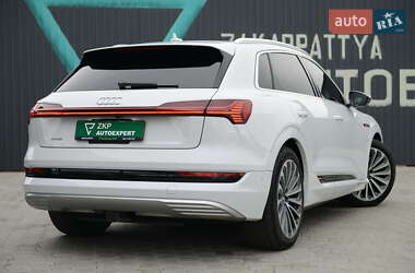 Позашляховик / Кросовер Audi e-tron 2019 в 