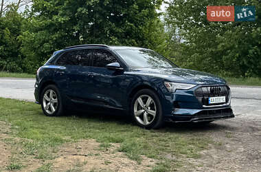 Внедорожник / Кроссовер Audi e-tron 2019 в Киеве