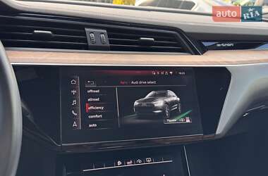 Внедорожник / Кроссовер Audi e-tron 2019 в 