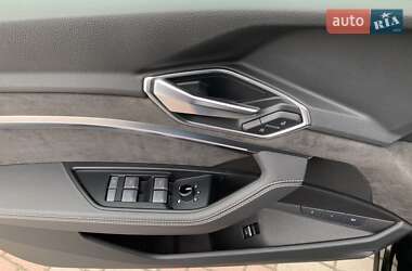 Позашляховик / Кросовер Audi e-tron 2020 в 