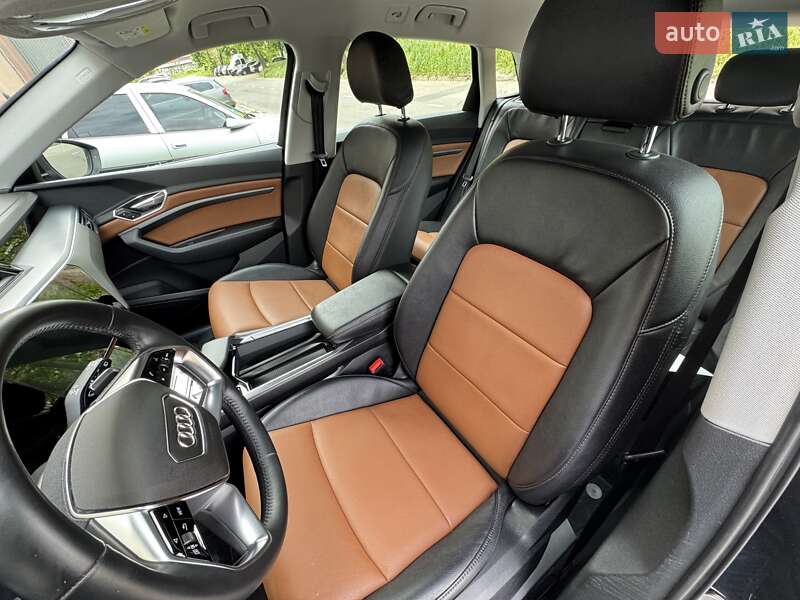 Внедорожник / Кроссовер Audi e-tron 2019 в Львове