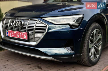 Внедорожник / Кроссовер Audi e-tron 2019 в 