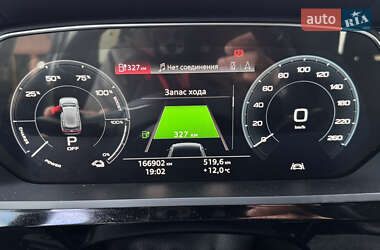 Внедорожник / Кроссовер Audi e-tron 2019 в 