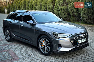 Внедорожник / Кроссовер Audi e-tron 2021 в 