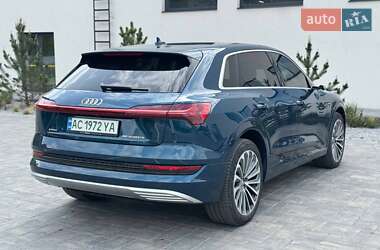 Внедорожник / Кроссовер Audi e-tron 2019 в 
