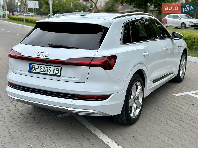 Внедорожник / Кроссовер Audi e-tron 2019 в Одессе