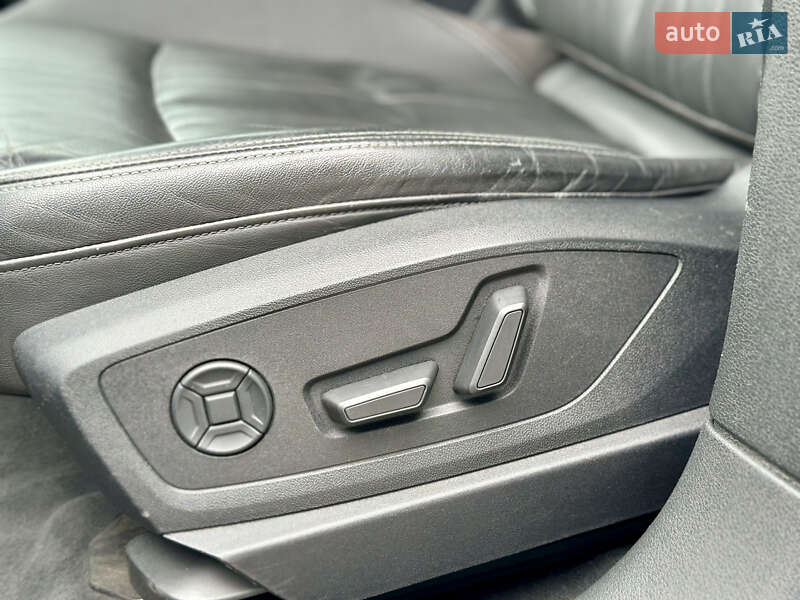 Внедорожник / Кроссовер Audi e-tron 2019 в Одессе