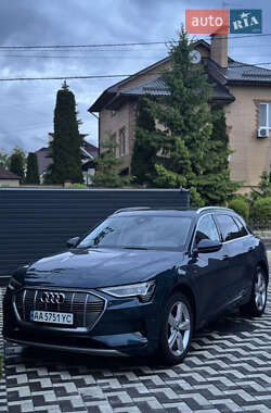 Внедорожник / Кроссовер Audi e-tron 2019 в Киеве