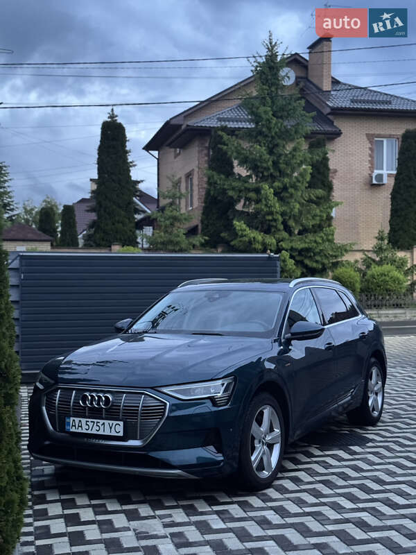 Audi e-tron 2019