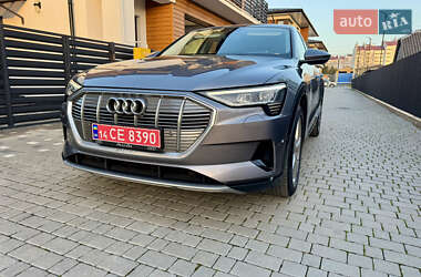 Внедорожник / Кроссовер Audi e-tron 2020 в 