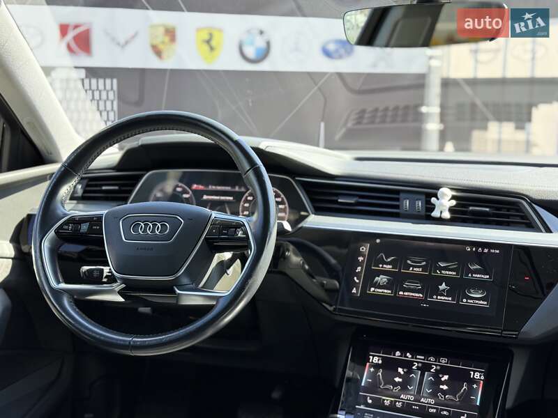 Внедорожник / Кроссовер Audi e-tron 2020 в Киеве