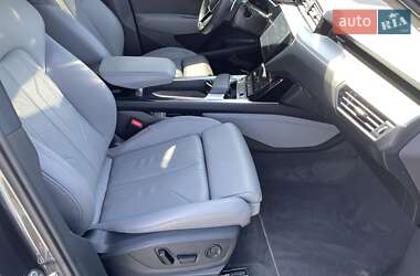 Внедорожник / Кроссовер Audi e-tron 2021 в 