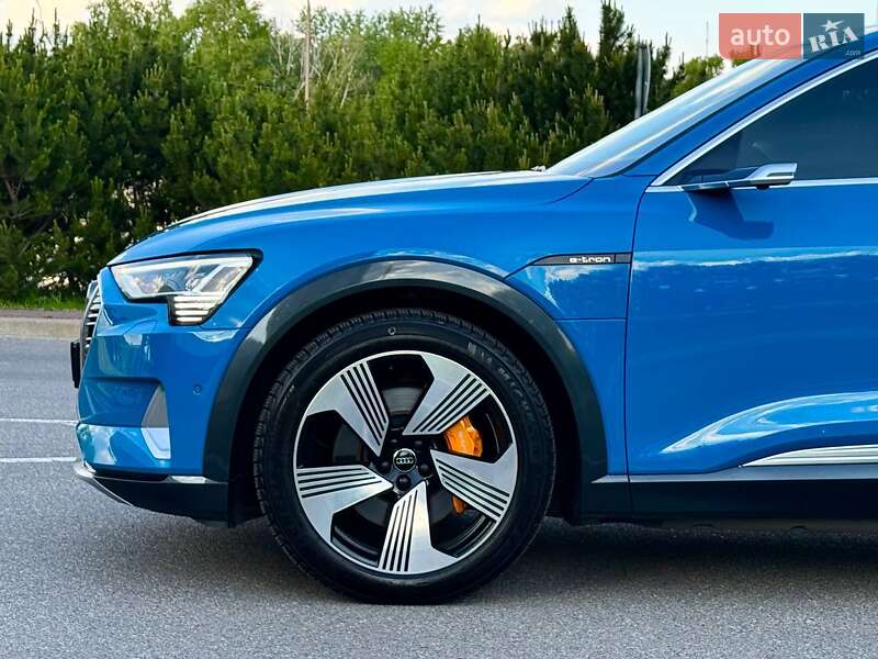 Внедорожник / Кроссовер Audi e-tron 2019 в Киеве фото 9 Внедорожник / Кроссовер Audi e-tron 2019 в Киеве