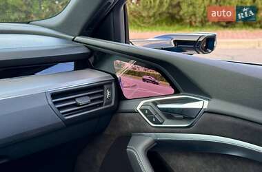 Внедорожник / Кроссовер Audi e-tron 2019 в 