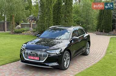 Внедорожник / Кроссовер Audi e-tron 2019 в 