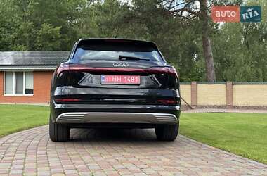 Внедорожник / Кроссовер Audi e-tron 2019 в 