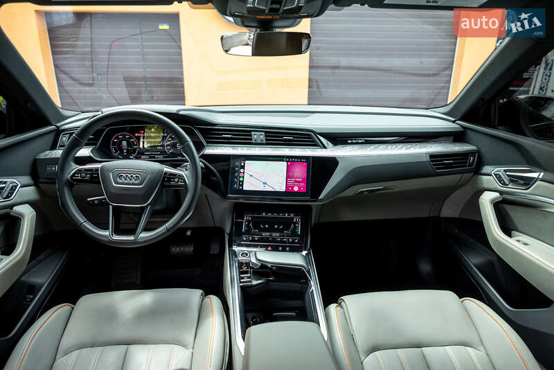 Внедорожник / Кроссовер Audi e-tron 2022 в Ивано-Франковске