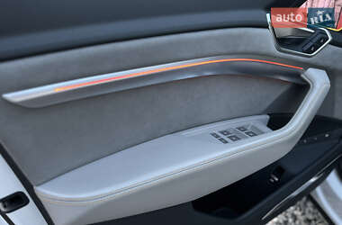 Внедорожник / Кроссовер Audi e-tron 2019 в 