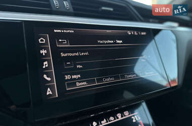 Внедорожник / Кроссовер Audi e-tron 2019 в 