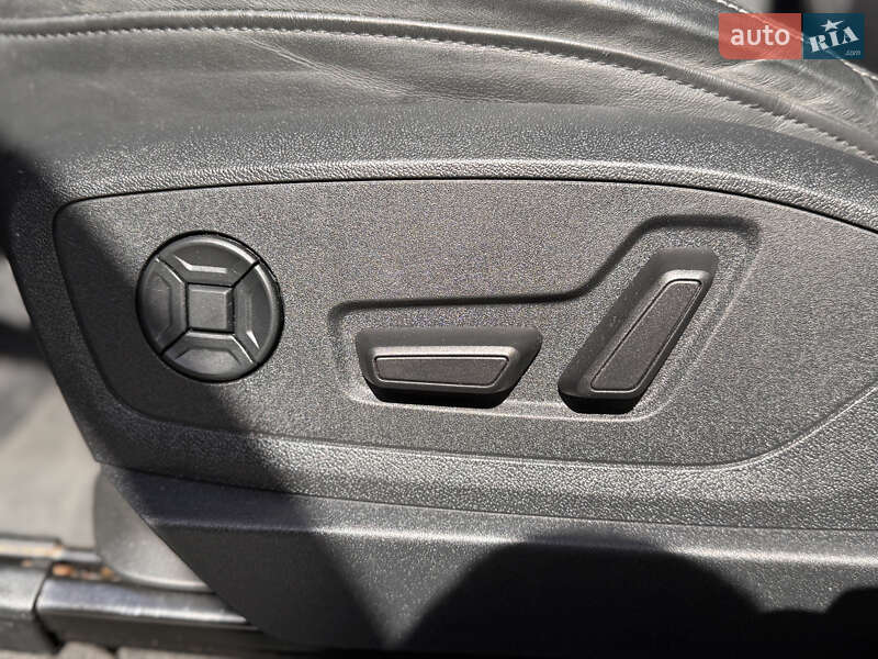Внедорожник / Кроссовер Audi e-tron 2021 в Одессе
