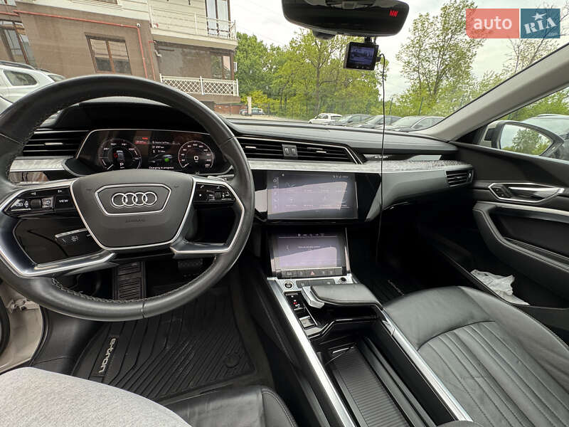 Внедорожник / Кроссовер Audi e-tron 2021 в Одессе