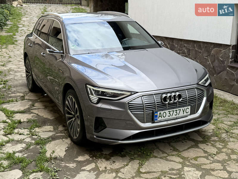 Внедорожник / Кроссовер Audi e-tron 2019 в Тячеве