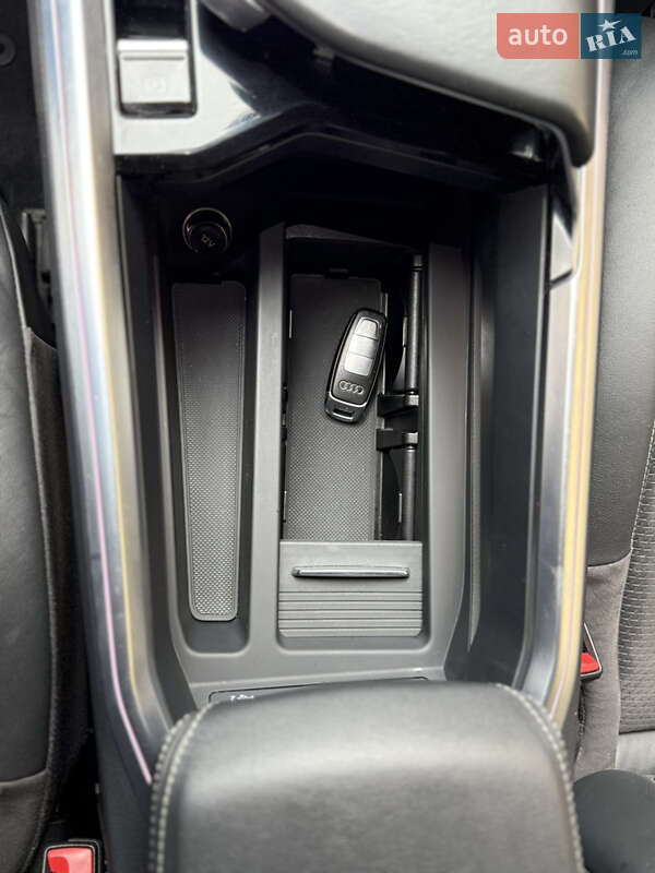 Внедорожник / Кроссовер Audi e-tron 2019 в Тячеве