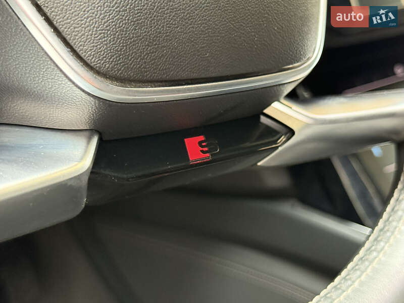 Внедорожник / Кроссовер Audi e-tron 2019 в Тячеве