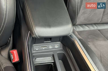 Внедорожник / Кроссовер Audi e-tron 2019 в 