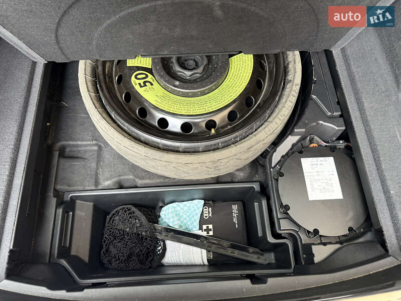 Внедорожник / Кроссовер Audi e-tron 2019 в Тячеве