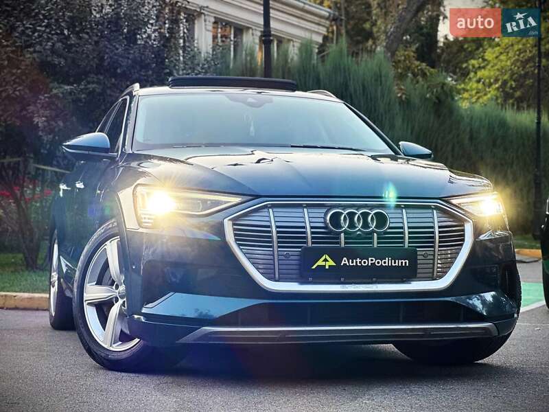 Audi e-tron 2019